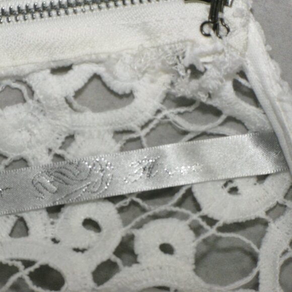 Avec White Open Knit Crochet Long Sleeve Top Size Large - Picture 6 of 7